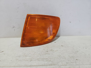 поворотник левый Mercedes-Benz Vito W638 2000, 6388200121