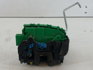 замок двери задней правой Kia Rio 3 поколение 2015