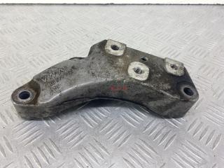 кронштейн КПП Volkswagen Passat B6 (2005 - 2010), 2.0 л., дизель, универсал, 1K0199117AC