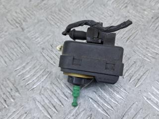 корректор фар Volvo V70 2 поколение 2001, 2.4 л., B 5244 T3, бензин, АКПП, серебро, универсал, полный привод