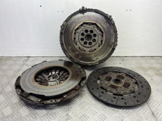 маховик Hyundai H-1 Grand Starex 2008, 2.5 л., дизель, МКПП, белый, минивэн, задний привод