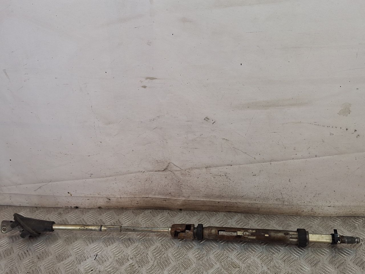 рулевая колонка Smart Fortwo 1 поколение 2000, 0.6 л., M 160.910, бензин, робот, черный, хетчбэк 3 дв., задний привод, 0001121, ZG502788 - фото №1