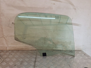 стекло двери задней правой Peugeot 206 1 поколение 2000, 1.4 л., KFX (TU3JP), бензин, МКПП, зеленый, хетчбэк 5 дв., передний привод