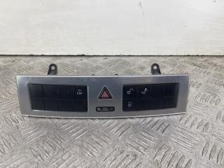 кнопка аварийной сигнализации Mercedes-Benz C-Класс W203/S203/CL203 [рестайлинг] W203.054 2005, 3.0 л., M 272.940, бензин, АКПП, темно синий, седан, задний привод, A2038700110, 512274710015492