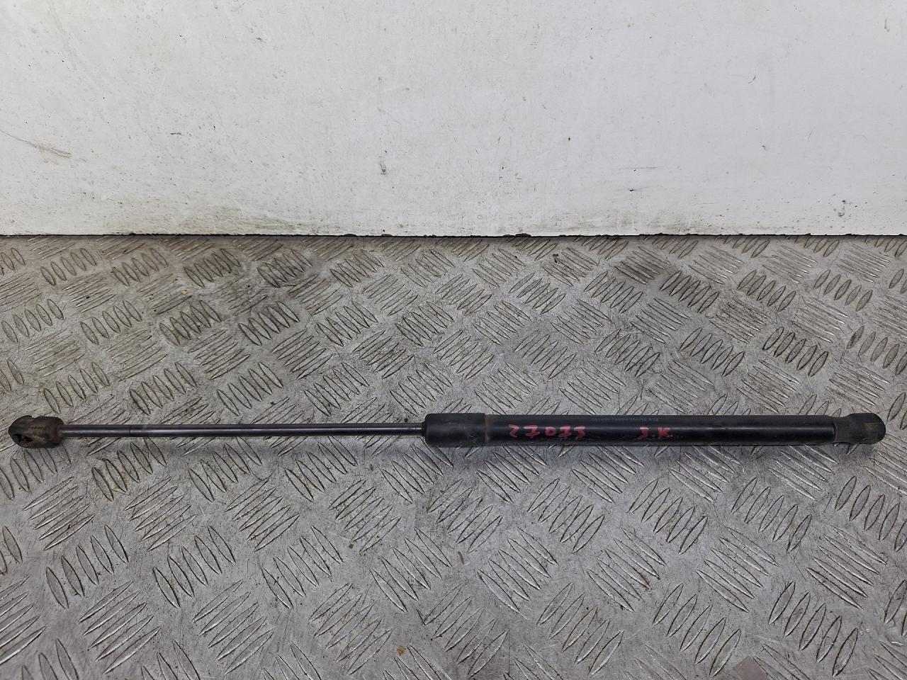 амортизатор крышки багажника (3-5 двери) Skoda Yeti 1 поколение (2009 - 2014), бензин, МКПП, коричневый, 5L682755003S - фото №1