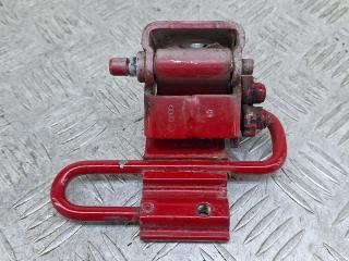 петля двери Audi A6 4B/C5 1999, 1.8 л., AQE, бензин, МКПП, красный, седан, 4B0833411B