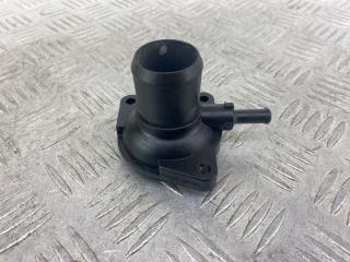 фланец (тройник) системы охлаждения Ford Focus 1 поколение [рестайлинг] (2001 - 2005), 1.8 л., бензин, МКПП, серебро, хетчбэк 5 дв., передний привод