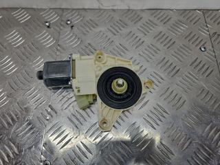 моторчик стеклоподъемника передний правый Mercedes-Benz C-Класс W204/S204 S204.207 2009, 2.2 л., дизель, МКПП, серебро, универсал, задний привод, 0130822502, A2048200242