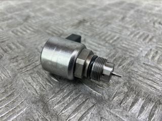 pегулятор давления топлива Mercedes-Benz E-Класс W212/S212/C207/A207 C207 2011, 2.1 л., OM 651.911, дизель, АКПП, черный, кабриолет, задний привод, 28280799, 8211180