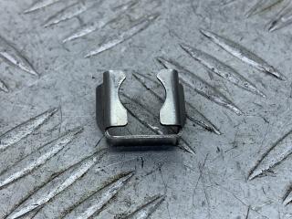 крепление форсунки BMW 5 серия E60/E61 2006, 2.5 л., M54 B25 (256S3), бензин, МКПП, серый, универсал, задний привод