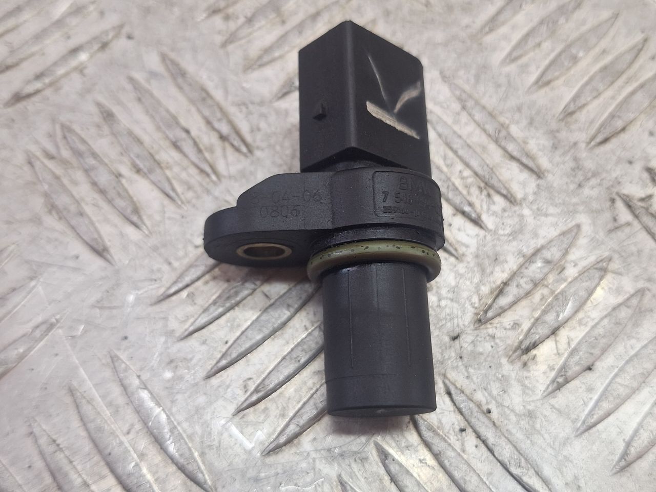 датчик коленвала BMW 1 серия E81/E82/E87/E88 2006, 1.6 л., N45 B16 A, бензин, МКПП, хетчбэк 5 дв., задний привод, 754899402 - фото №1