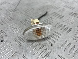 повторитель поворота на крыле Chevrolet Matiz 2 поколение [рестайлинг] (2008 - 2010), 1.0 л., бензин, МКПП, голубой, хетчбэк 5 дв., передний привод