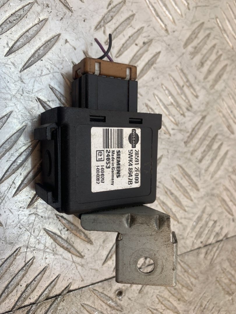 Иммобилайзер Nissan Almera Tino V10 (2000 - 2003), 5WK48647B, 285912F000 - фото №1