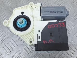 моторчик стеклоподъемника передний правый Volkswagen Golf 6 поколение 2008, 1.4 л., CGGA, бензин, 5МКПП, голубой, хетчбэк 5 дв., передний привод, 1K0959792R, 1K0959702AG