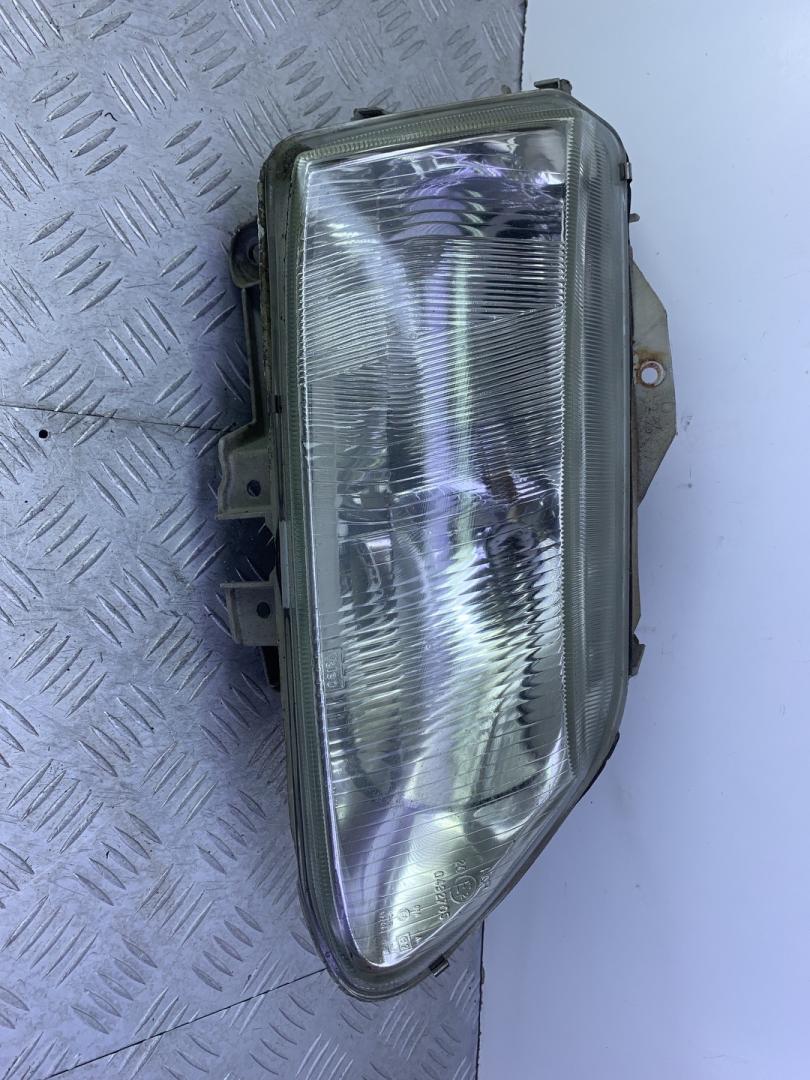 фара правая Renault Espace 3 поколение 1998, 2.0 л., F3R 768, бензин, МКПП, бордовый, минивэн, передний привод, 7700820119 - фото №1