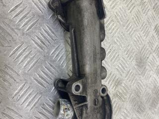 фланец (тройник) системы охлаждения Mercedes-Benz SLK-Класс R170 2000, 2.0 л., M 111.958, бензин, АКПП, черный, кабриолет, задний привод, 1112030673