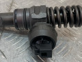 форсунка Volkswagen Golf 5 поколение (2003 - 2009), 1.9 л., TDi, дизель, 03813073AG - фото №4