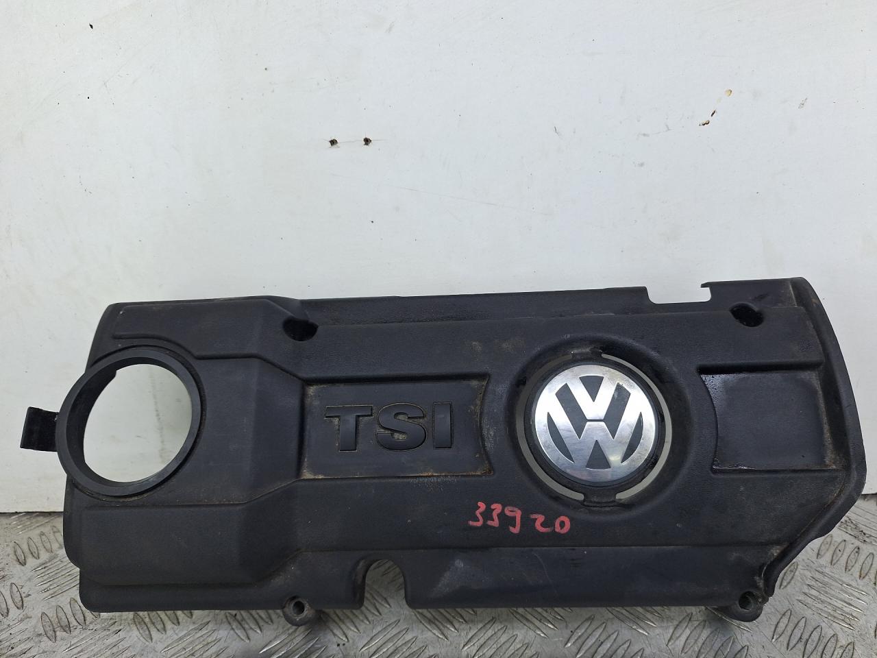 декоративная крышка двигателя Volkswagen Golf 5 поколение 2007, 1.4 л., CAXA, бензин, 6МКПП, серый, универсал, передний привод, 03C103925AM, 03C103925AA, 03C103925AB - фото №1