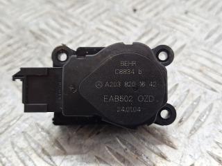 моторчик заслонки печки Mercedes-Benz E-Класс W211/S211 2004, 3.2 л., M 112.954, бензин, АКПП, серебро, универсал, задний привод, A2038201642