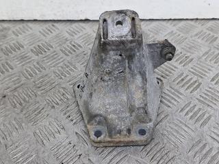 кронштейн двигателя Audi A6 4B/C5 [рестайлинг] (2001 - 2004), 2.4 л., BDV, бензин, МКПП, универсал, 8D0199308D