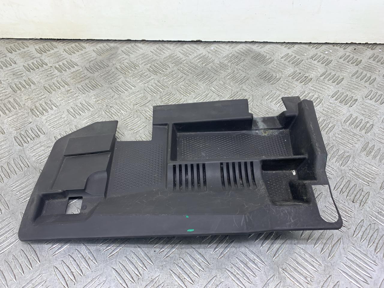 накладка на торпедо (консоль) Fiat Ulysse 2 поколение 2003, 3.0 л., XFW, бензин, АКПП, серебро, минивэн, передний привод, 1491264077 - фото №1