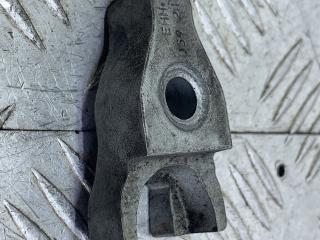 крепление форсунки Audi Q5 8R [рестайлинг] (2012 - 2017), 3.0 л., дизель, АКПП, внедорожник 5 дв., полный привод, 059216K