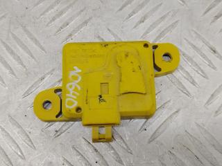 датчик удара Opel Corsa B 1997, 1.2 л., X 12 XE, бензин, МКПП, желтый, хетчбэк 3 дв., передний привод, 09185467