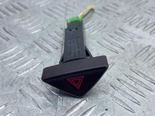 кнопка аварийной сигнализации Volvo V70 2 поколение 2001, 2.4 л., B 5244 T3, бензин, АКПП, серебро, универсал, полный привод, 9441045