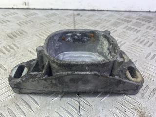 кронштейн двигателя Volkswagen Passat B5 2000, 1.9 л., дизель, седан, 8D0199335Q