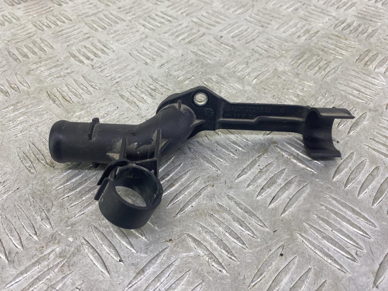 масляная трубка Mercedes-Benz C-Класс W204/S204 2007, 1.8 л., M 271.950, бензин, АКПП, серебро, седан, задний привод, A2712001352 - фото №1