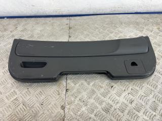 обшивка крышки багажника Chevrolet Spark M300 2012, 1.0 л., бензин, МКПП, красный, хетчбэк 5 дв., передний привод, 95034567