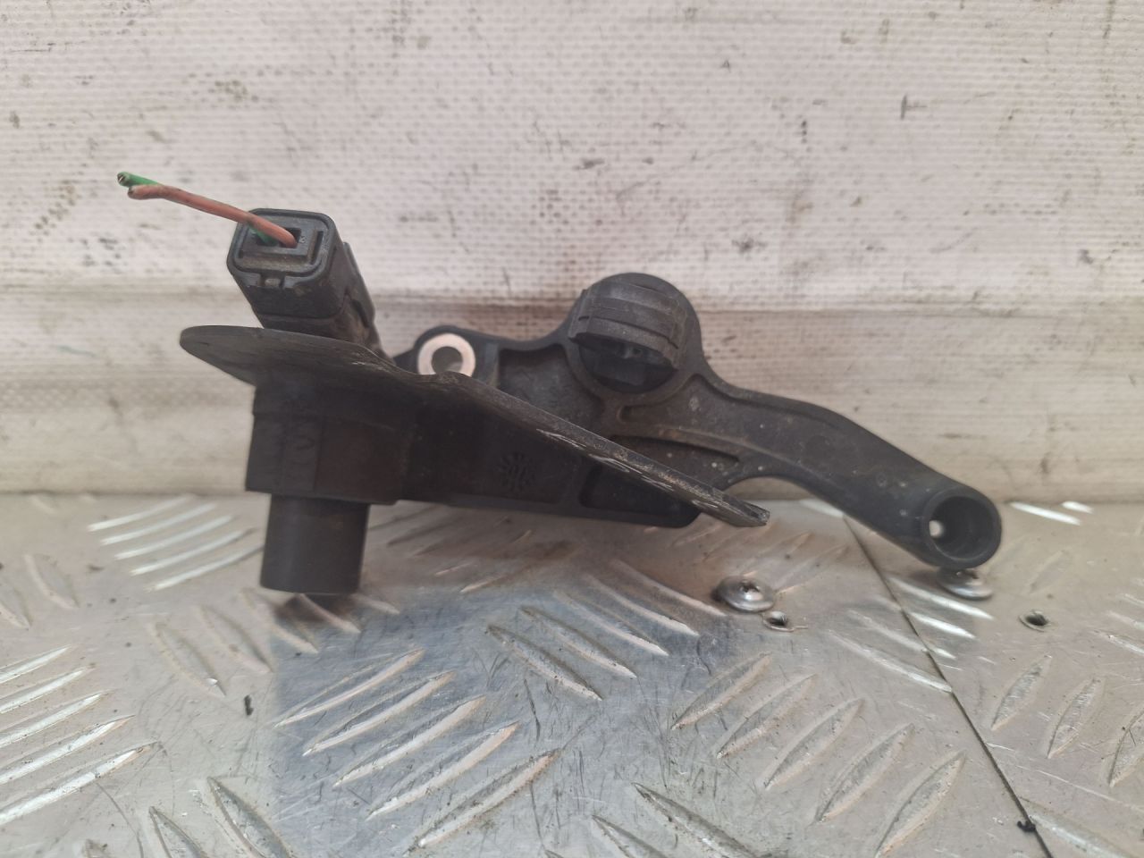 датчик коленвала Citroen Berlingo 1 поколение (M49) (1996 - 2003), 1.6 л., бензин, TU5JP4, 9639999880 - фото №1