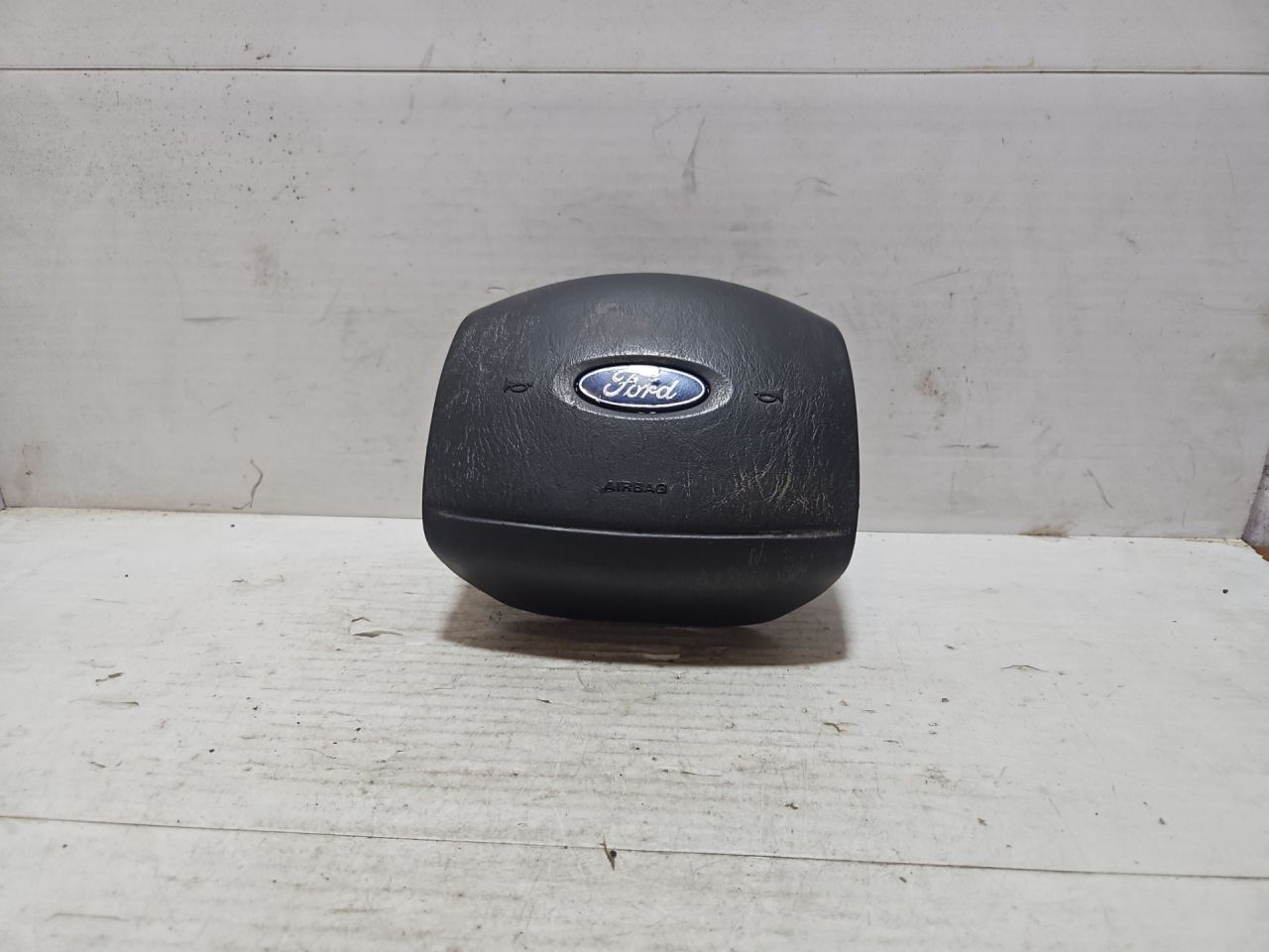 подушка безопасности водителя Ford Transit 6 поколение (2000 - 2006), YC1AV043B13APW - фото №1