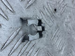 крепление форсунки Peugeot 307 1 поколение (2001 - 2005)