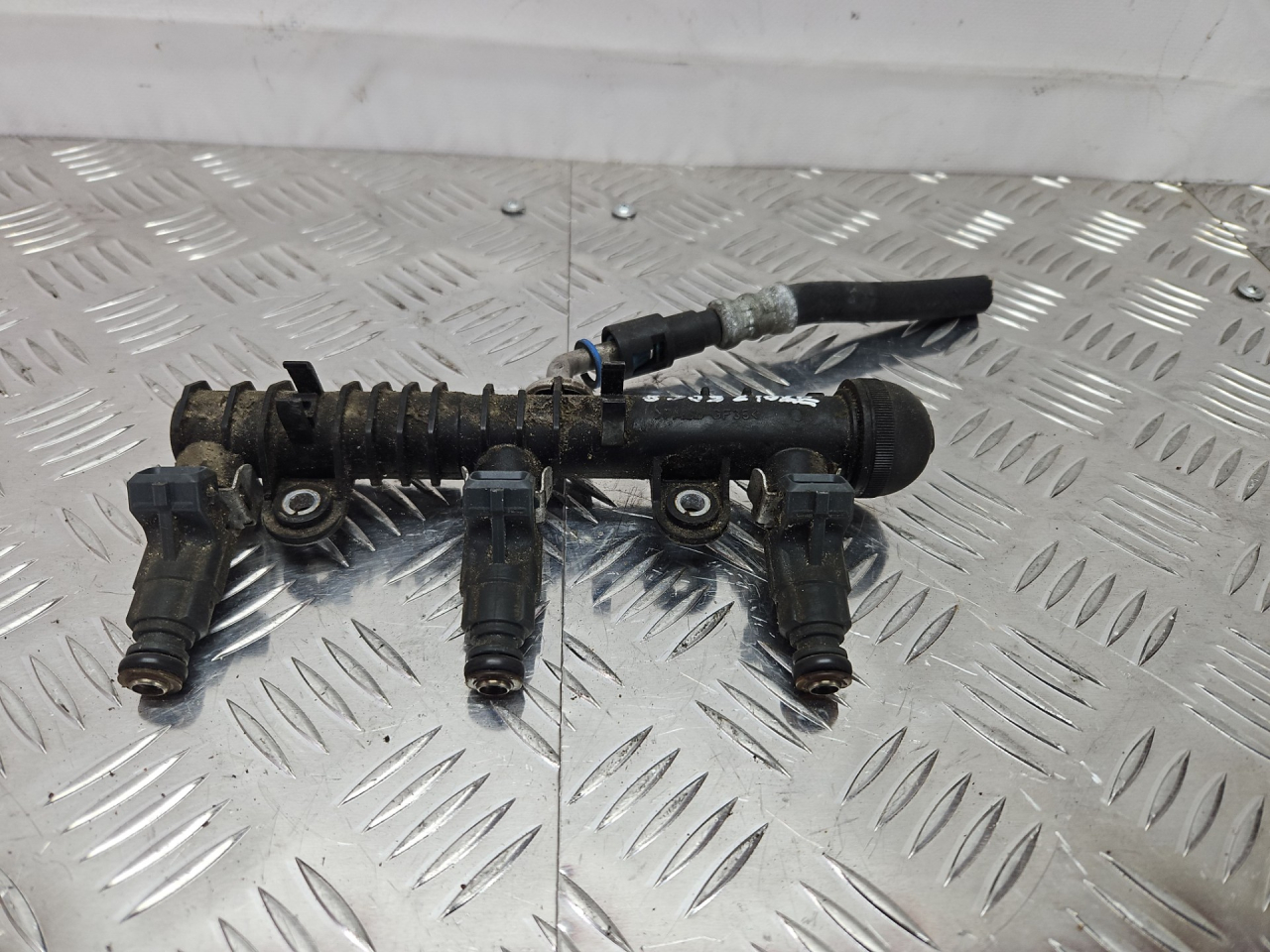 форсунка Opel Corsa C 2003, 1.0 л., бензин, Z10XE, 0280155965, 0280151075 - фото №1