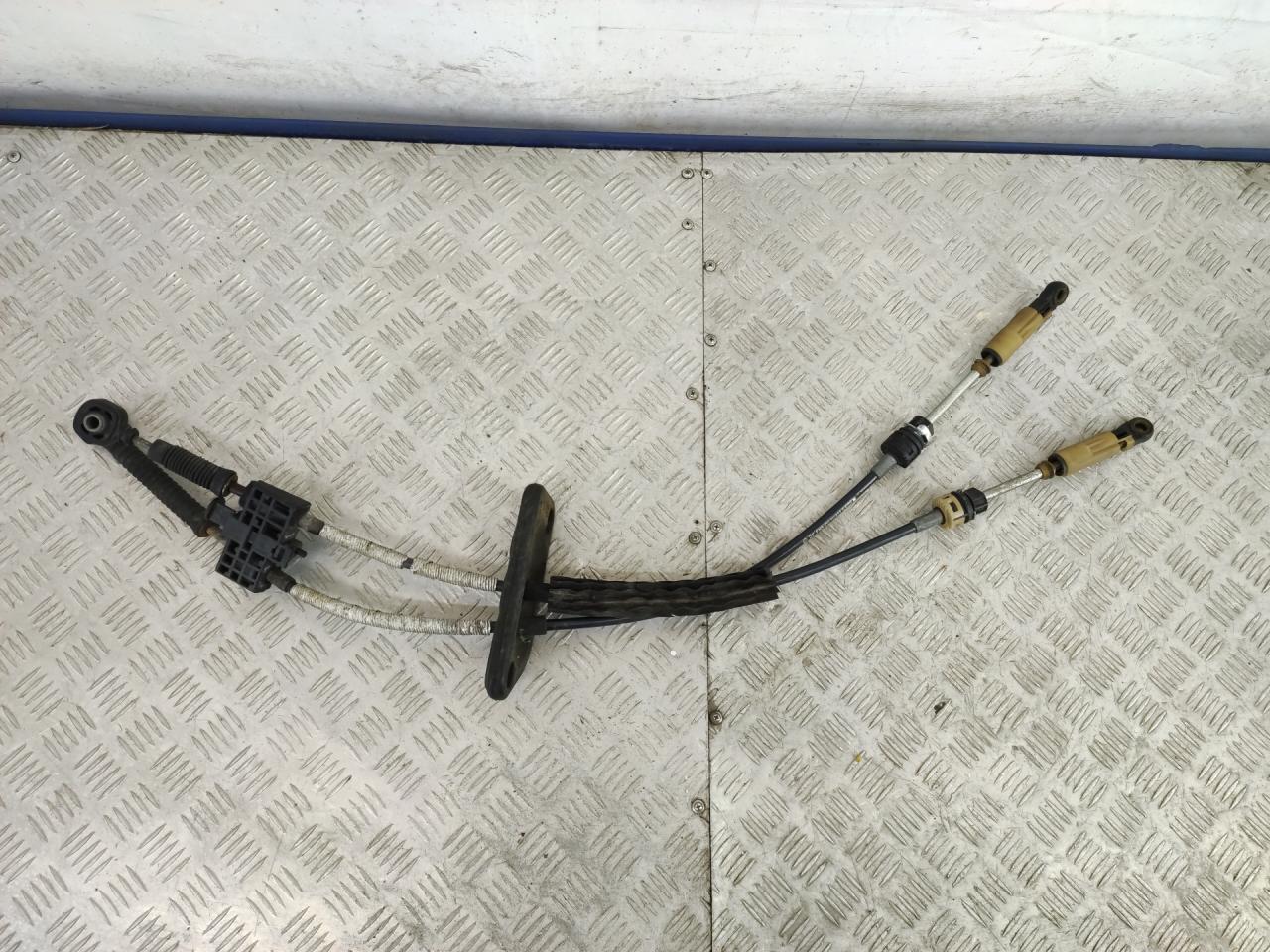 трос кулисы КПП Volkswagen Transporter T5 (2003 - 2009), МКПП, передний привод, 7H1711877G - фото №1