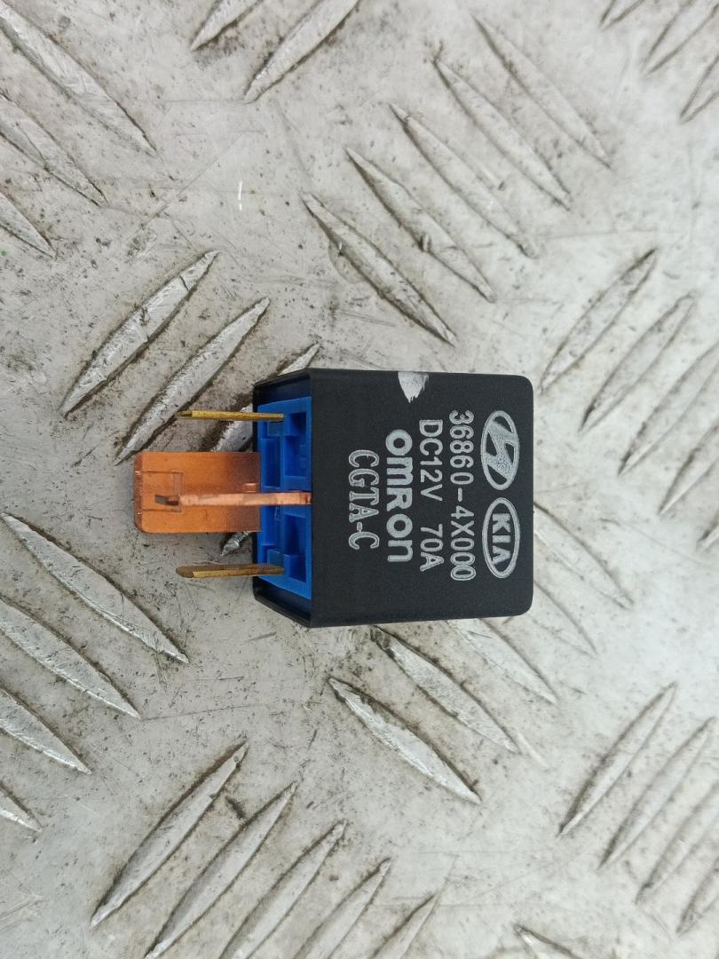 реле накала свечей Hyundai H-1 Grand Starex 2008, 2.5 л., дизель, МКПП, белый, минивэн, задний привод, 368604X000 - фото №1