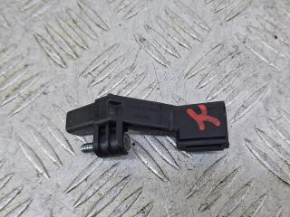 датчик коленвала Skoda Fabia 1 поколение [рестайлинг] (2004 - 2007), 1.4 л., BUD, бензин, МКПП, черный, универсал, передний привод, 032906433