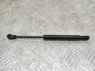 амортизатор капота Volvo V70 2 поколение 2001, 2.4 л., B 5244 T3, бензин, АКПП, серебро, универсал, полный привод, 9154605