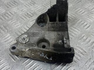 кронштейн гидроусилителя Land Rover Discovery 3 поколение L319 2007, 2.7 л., 276DT, дизель, АКПП, серый, внедорожник 5 дв., полный привод, QVU500340