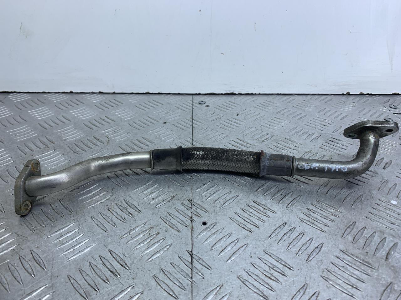 масляная трубка турбины Audi A4 B7 2006, 1.8 л., BFB, бензин, МКПП, универсал, 06B145735F - фото №1