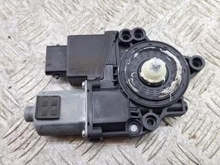 моторчик стеклоподъемника задний левый Hyundai Grand Santa Fe 1 поколение 2015, 2.2 л., D4HB, дизель, АКПП, внедорожник 5 дв., полный привод, 83450-B8010