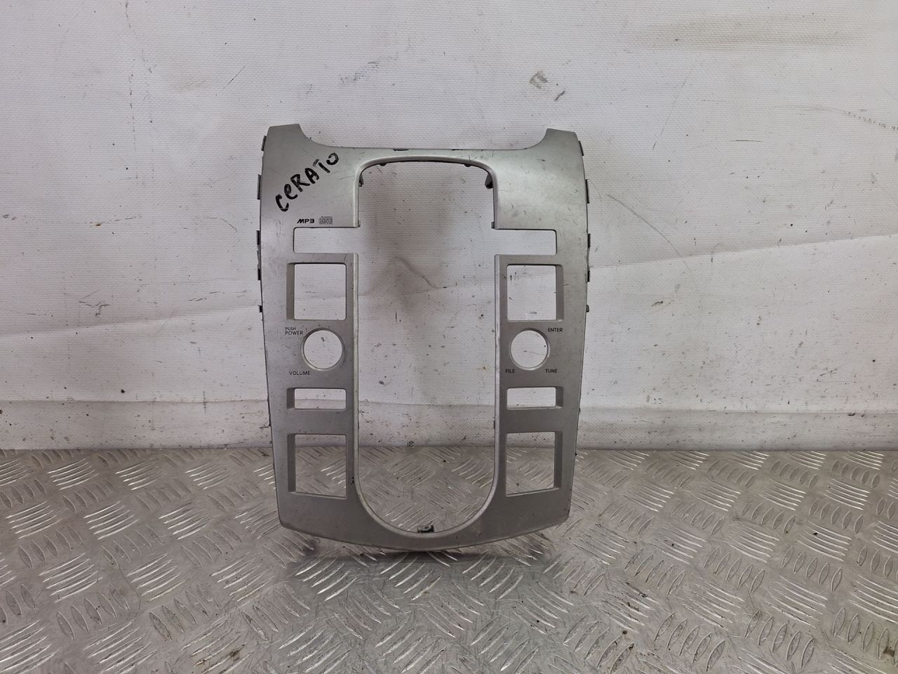 рамка под магнитолу Kia Cerato 2 поколение (2009 - 2013) - фото №1