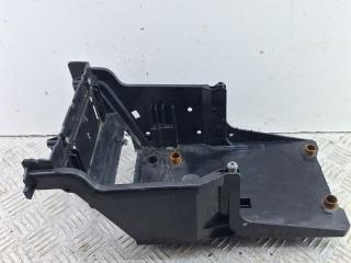 кронштейн (крепление) Volvo C70 1 поколение 1999, 2.5 л., бензин, МКПП, серебро, купе, передний привод, 9150769