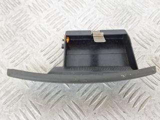 пепельница Renault Scenic 1 поколение [рестайлинг] 2002, 1.6 л., K4M 700, бензин, МКПП, серебро, минивэн, передний привод, 7700426757C