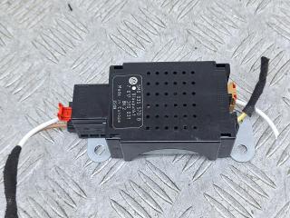 усилитель антенны Volkswagen Golf 6 поколение 2008, 1.4 л., CGGA, бензин, 5МКПП, голубой, хетчбэк 5 дв., передний привод, 5M0035570B, 7617310031