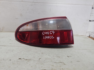 фонарь задний левый Daewoo Lanos T100 1997, 1.5 л., бензин, МКПП, красный, хетчбэк 3 дв., передний привод