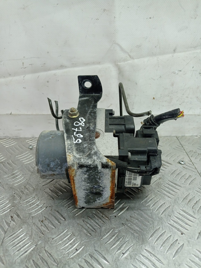 блок ABS Smart Fortwo 1 поколение 2000, 0.6 л., M 160.910, бензин, робот, черный, хетчбэк 3 дв., задний привод, 0273004530 - фото №1