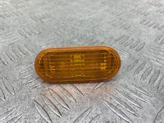 повторитель поворота на крыле Volkswagen Transporter T5 (2003 - 2009), 3B0949117B