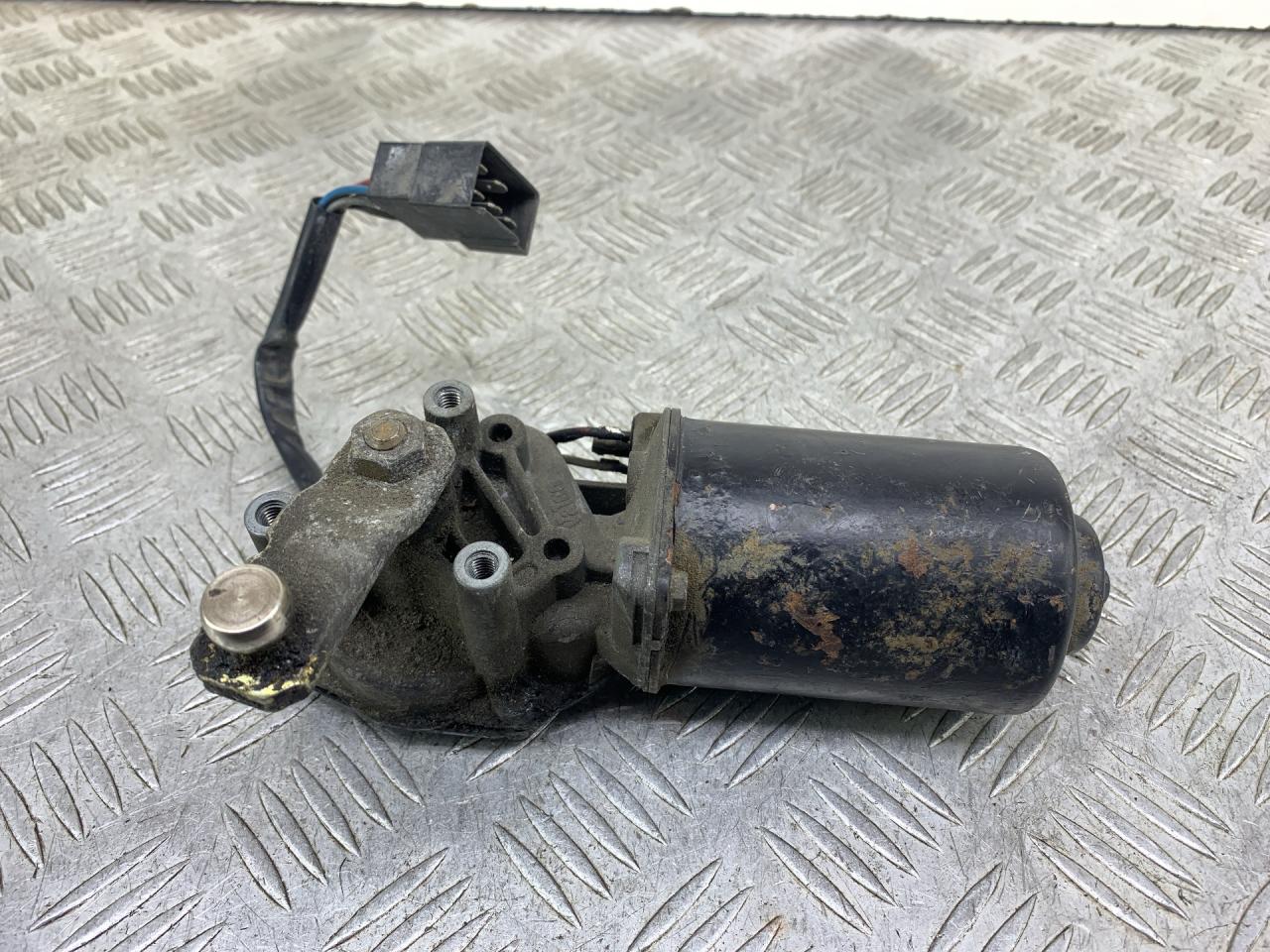 моторчик передних стеклоочистителей (дворников) Mercedes-Benz Vito W638 (1996 - 2003) - фото №1